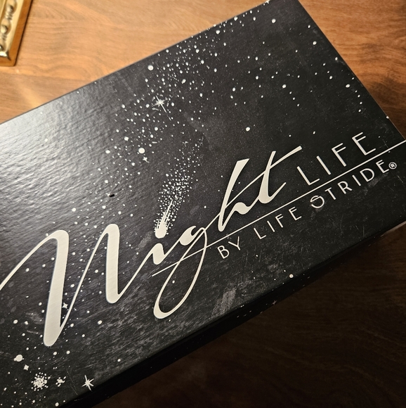 Night Life Heels new in box - Picture 2 of 10